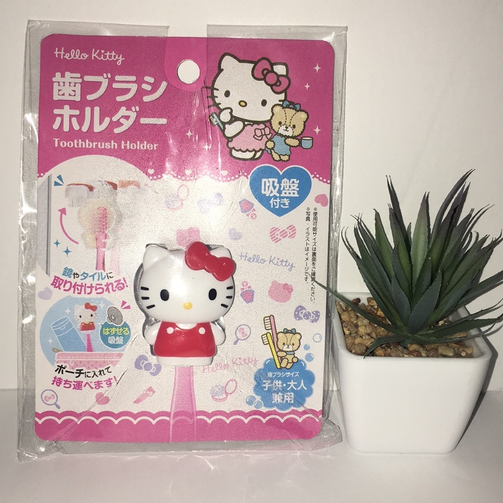 Hello Kitty Toothbrush Holder